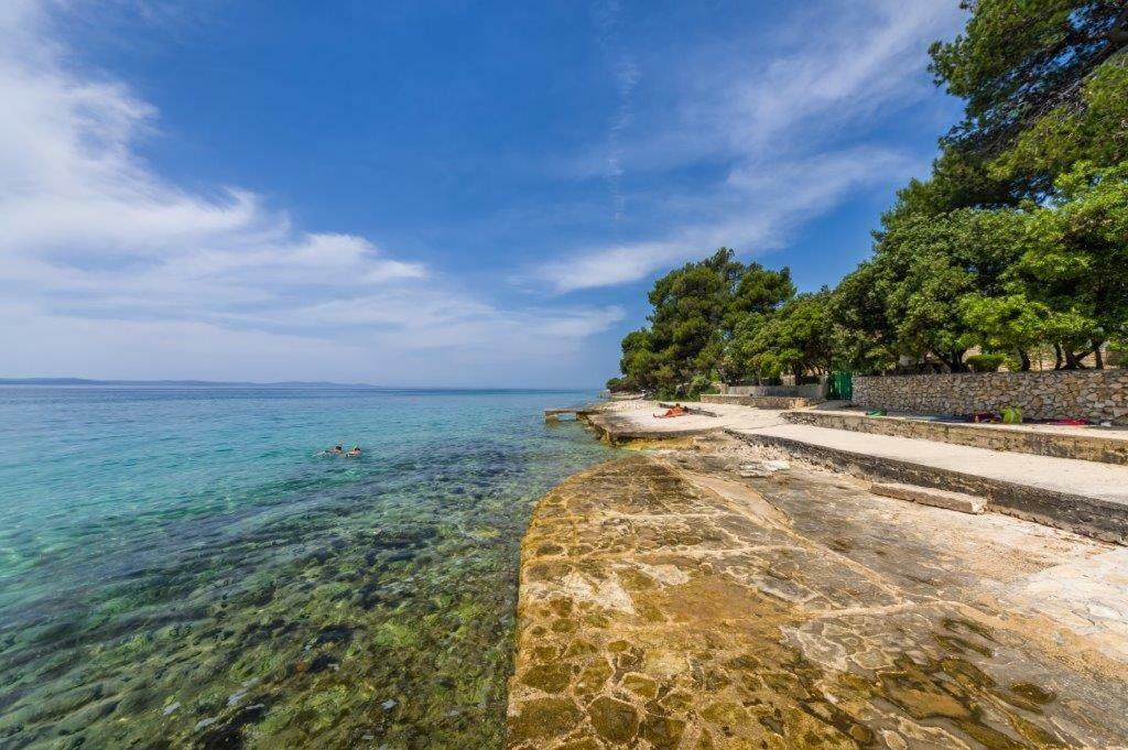 Apartmani Paradise Petrcane Exterior photo