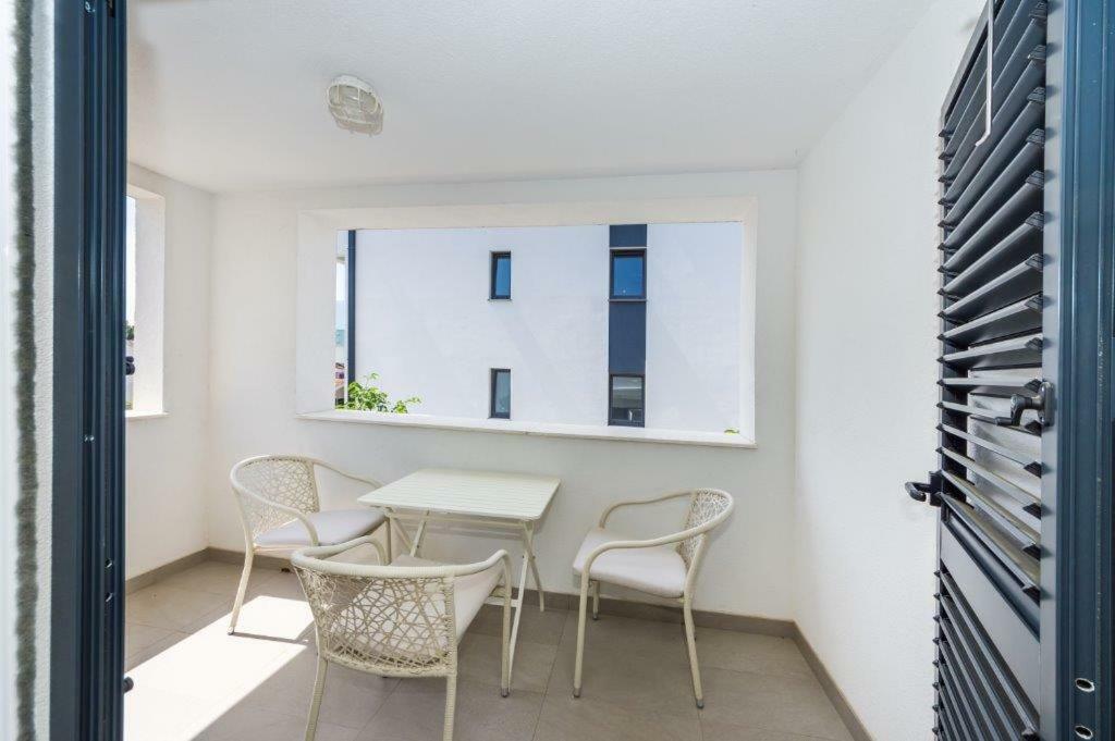 Apartmani Paradise Petrcane Exterior photo